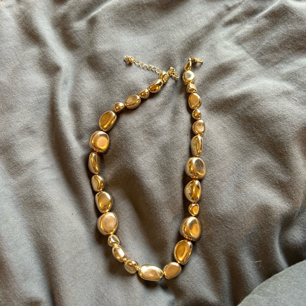 Elegant Gold Women's Necklace